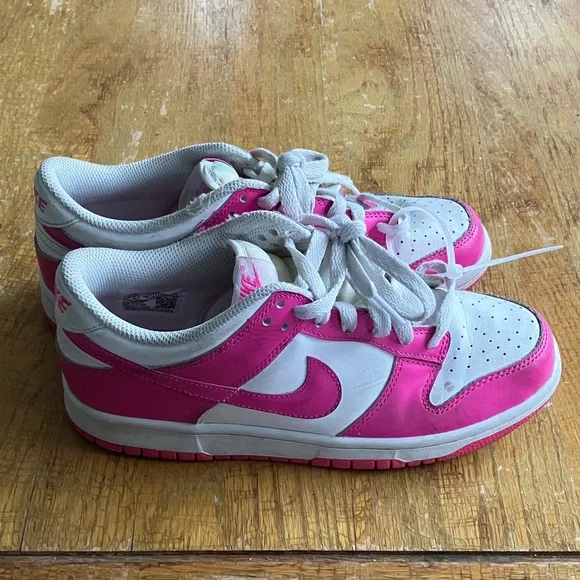 Nike Fuchsia and White Low-Top Sneakers - Picture 3 of 6